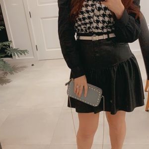 Meet your Posher, Lora